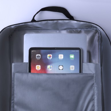 Weiter - Ausziehbar. Gepolsterte Laptoptasche und Tablet. Gepolsterter