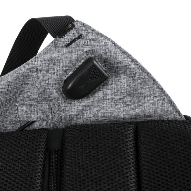 Koneit - Sonnenkollektor 6,5W. USB Anschluss. Gepolsterte Laptoptasche