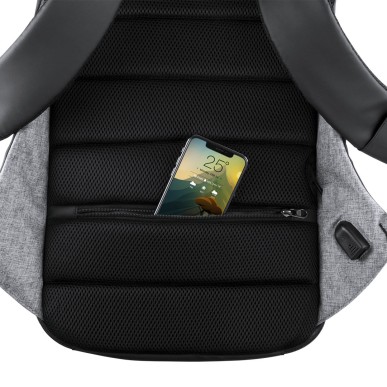 Koneit - Sonnenkollektor 6,5W. USB Anschluss. Gepolsterte Laptoptasche